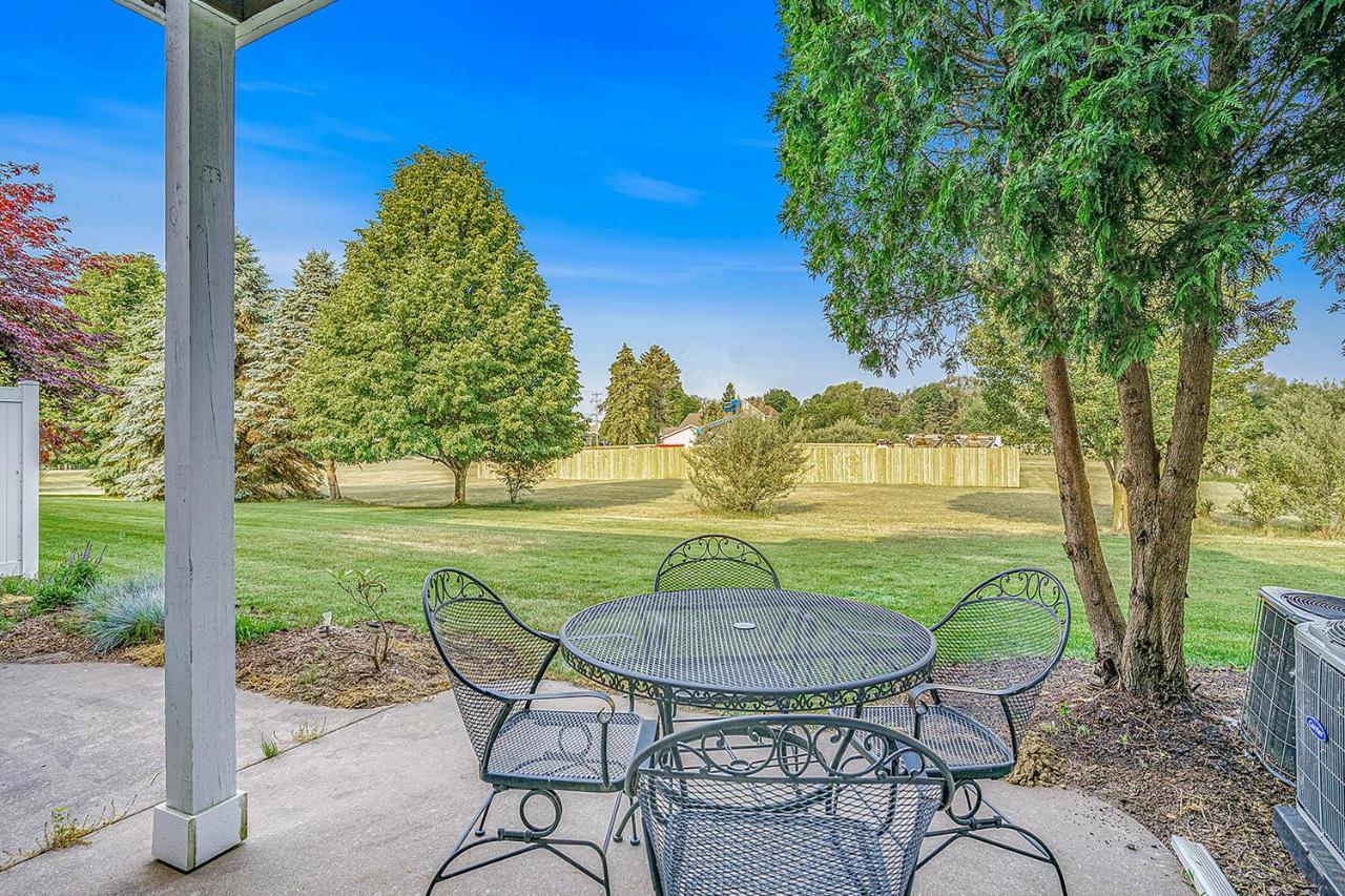 Bluebird Condo Douglas Εξωτερικό φωτογραφία